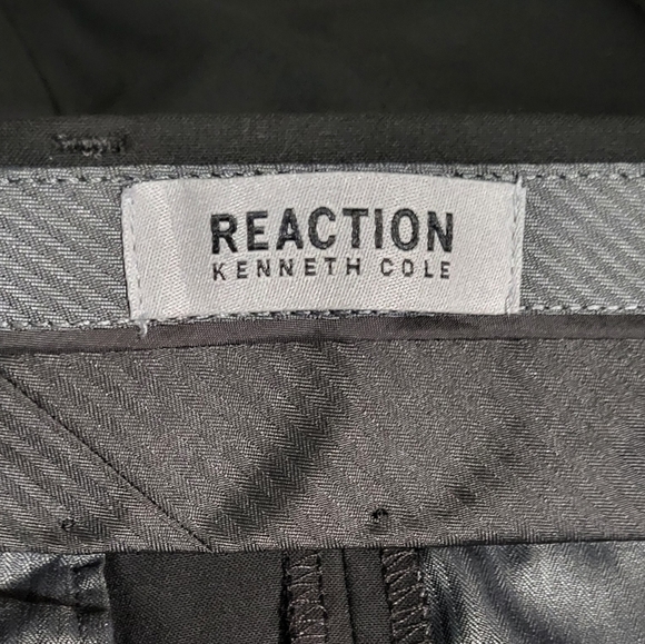 Reaction Kenneth Cole Men's NWT Black Slim Fit Pleated Dress Pants Sz 34W x 32L - Picture 3 of 12
